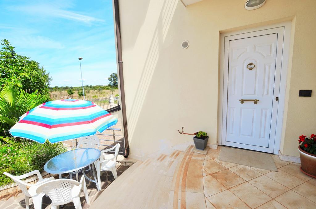 Apartments Sv. Pelegrin Umag Zewnętrze zdjęcie