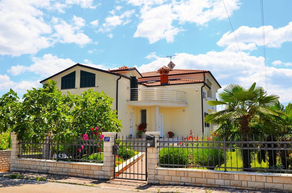 Apartments Sv. Pelegrin Umag Zewnętrze zdjęcie